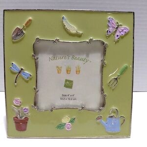 Russ Enamel Green With Garden Theme 4"x 4" Picture Frame